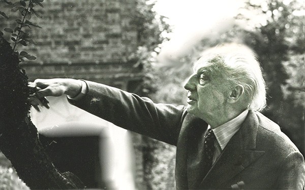 Leopold Stokowski prunes Andrzej Panufnik’s apple tree, Twickenham, summer, 1968.