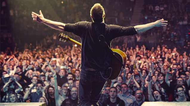 Eric ChurchLuke Dyson