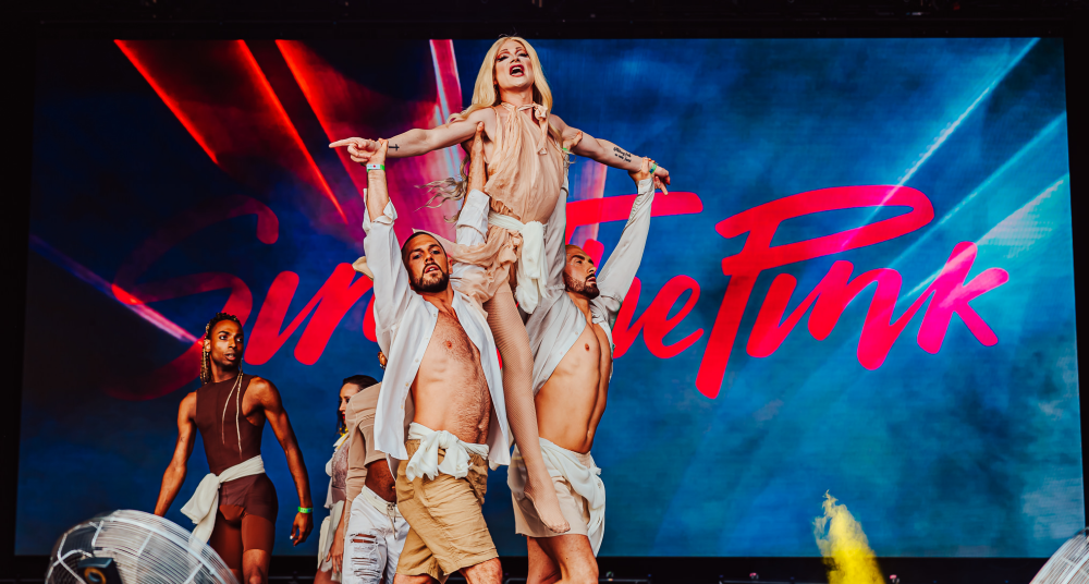 Sink the Pink on stage at Mighty Hoopla 2022