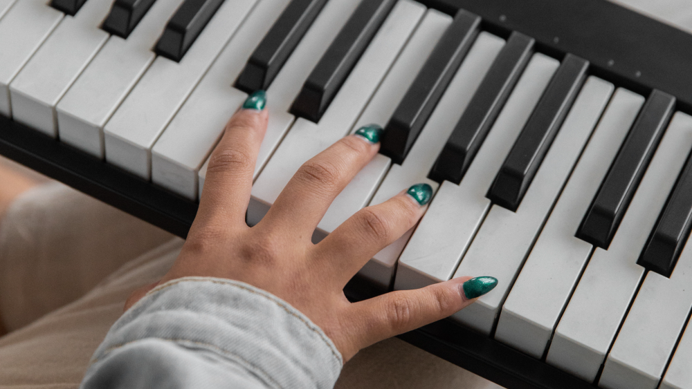 piano hand